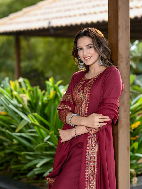 Women Viscose Rayon Kurta Pant Dupatta Set - Maroon