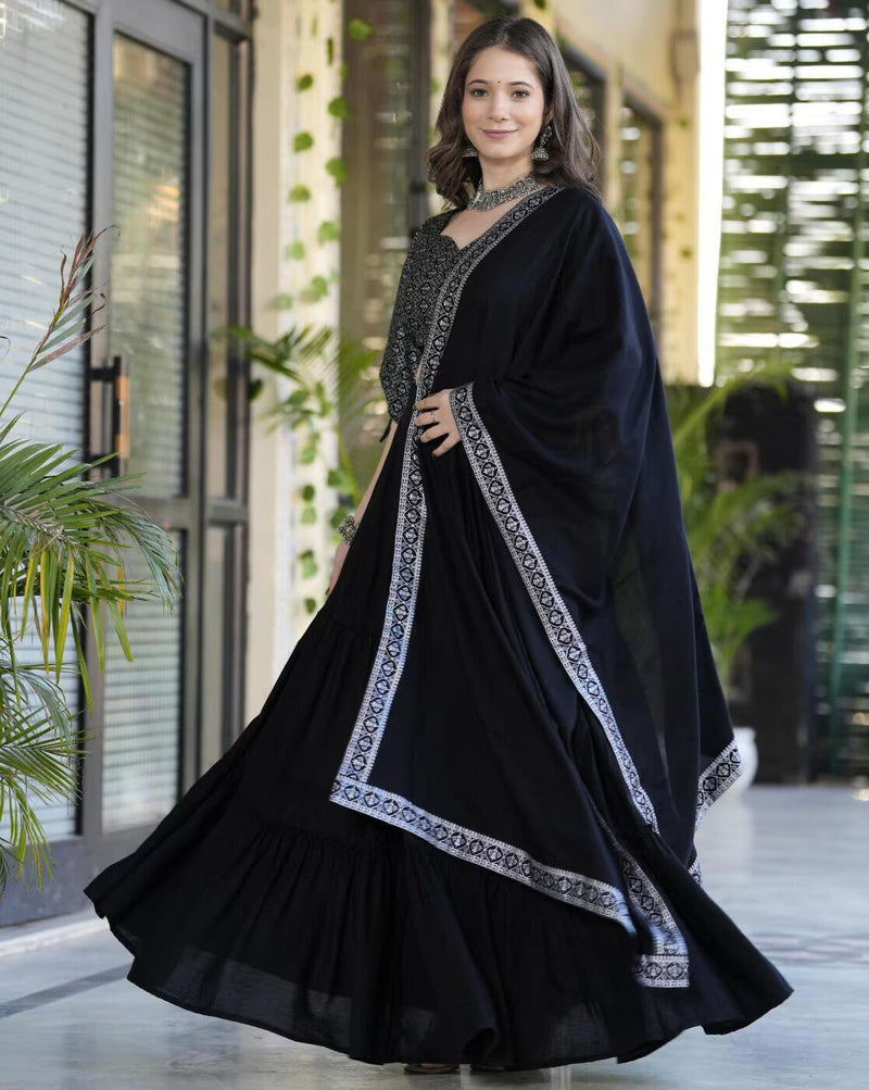 Women Flared Lehenga & Choli with Dupatta