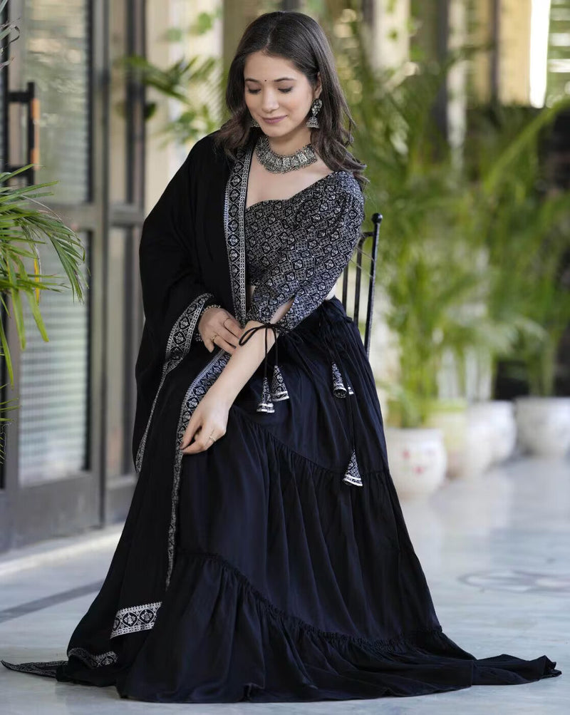Women Flared Lehenga & Choli with Dupatta