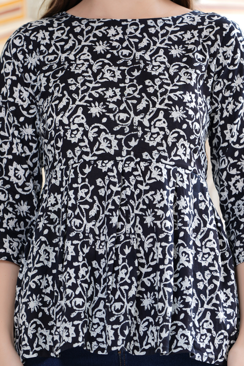 Floral Printed Round Neck Peplum Top