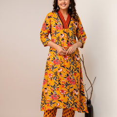 Women Floral Print Straight Kurta Set