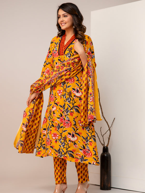 Women Floral Print Straight Kurta Set