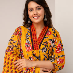 Women Floral Print Straight Kurta Set