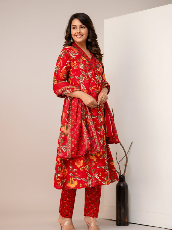 Women Floral Print Straight Kurta Set