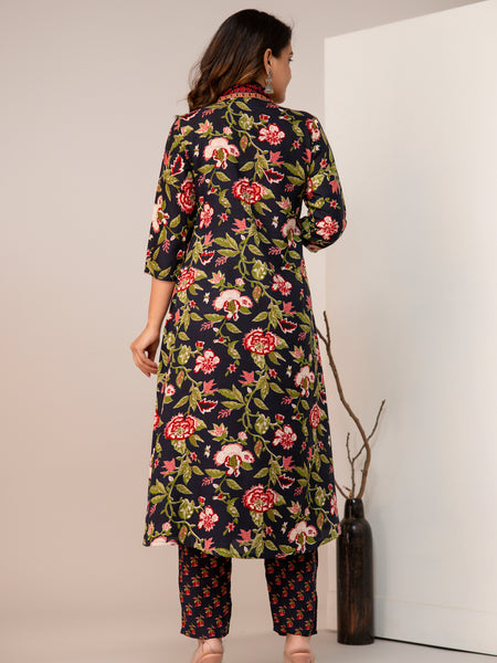 Women Floral Print Straight Kurta Set