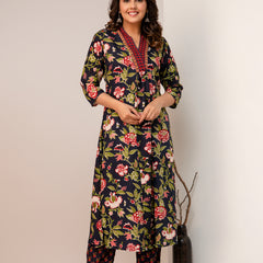 Women Floral Print Straight Kurta Set