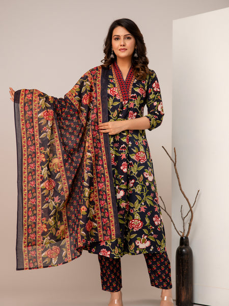 Women Floral Print Straight Kurta Set