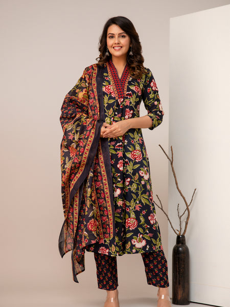 Women Floral Print Straight Kurta Set