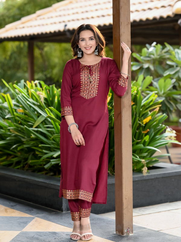 Women Viscose Rayon Kurta Pant Dupatta Set - Maroon