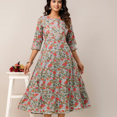 Women Floral Embroidered Gotta Patti Anarkali Kurta