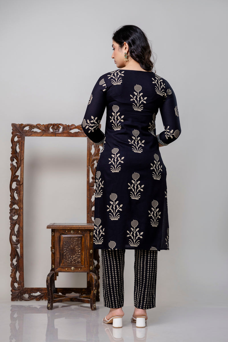 Women Printed Straight Kurta and Pant set with Dupatta