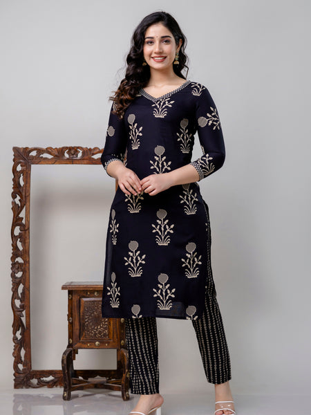 Women Printed Straight Kurta and Pant set with Dupatta