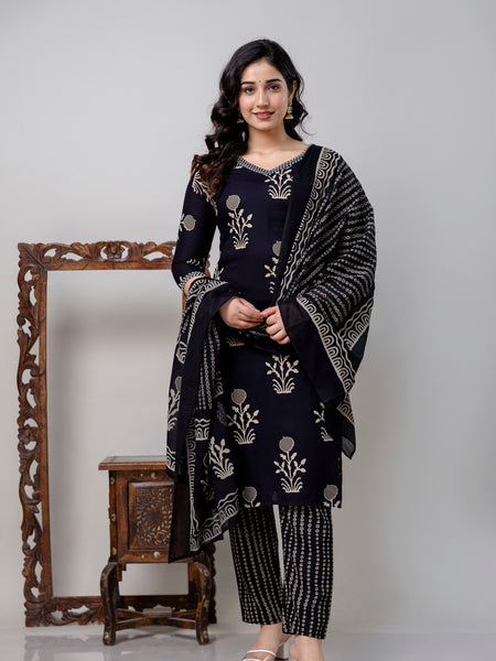 Women Printed Straight Kurta and Pant set with Dupatta