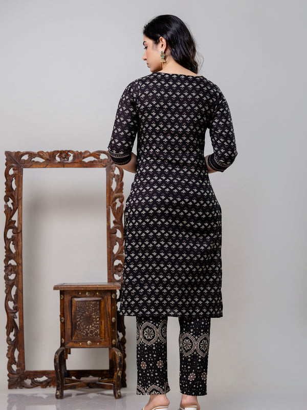 Women Printed A-Line Kurta With Pants & Dupatta