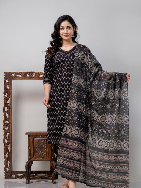 Women Printed A-Line Kurta With Pants & Dupatta