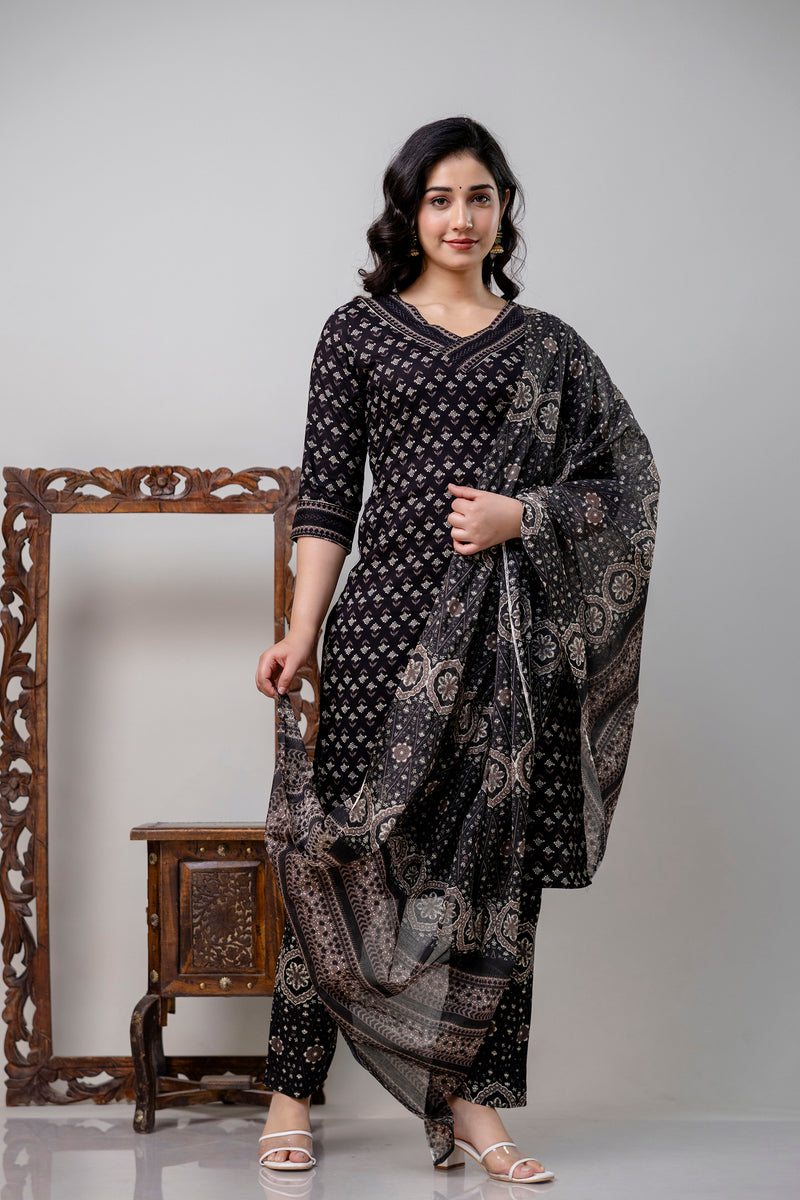 Women Printed A-Line Kurta With Pants & Dupatta