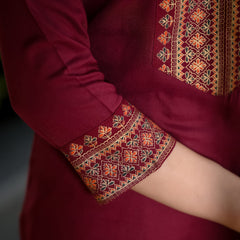 Women Viscose Rayon Kurta Pant Dupatta Set - Maroon
