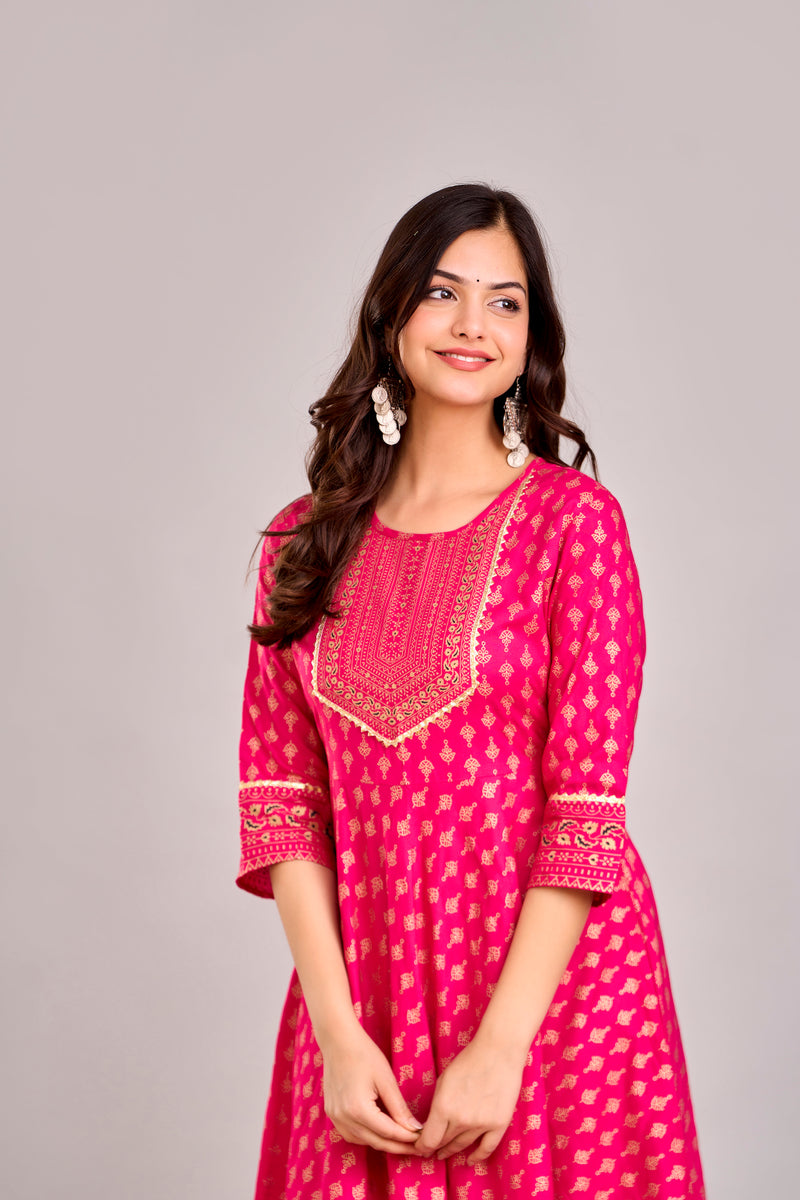 Women Printed  Rayon Anarkali Kurta