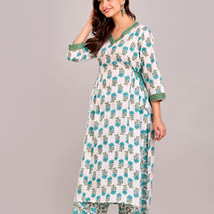 Women Rayon Kurta Pant Dupatta Set