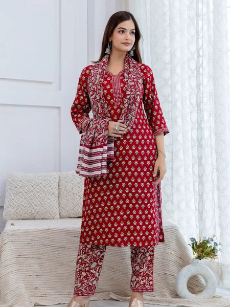 Bairaj Women Red Printed Straight Kurta Set Side View