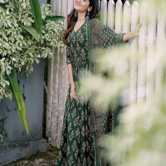 Elegant Green Anarkali Kurta Set with Dupatta & Gota Work Detailing Printed Anarkali Kurta Set