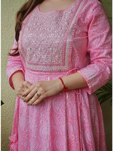 Women’s Cotton Blend Ethnic Motif Printed Anarkali Kurta