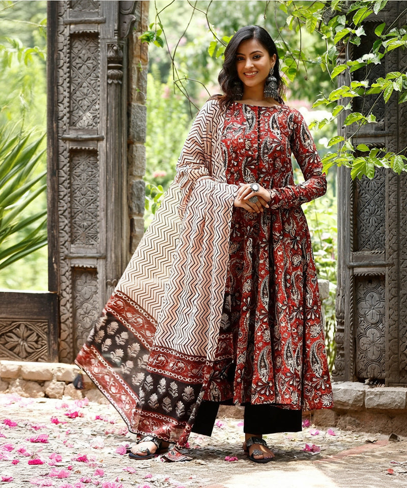 Women Printed Anarkali Kurta, Pant & Dupatta Set (Red)