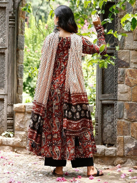 Women Printed Anarkali Kurta, Pant & Dupatta Set (Red)