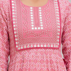 Embroidered Peach Bandhej Women Kurta Pyjama Set With Tie Dye Dupatta
