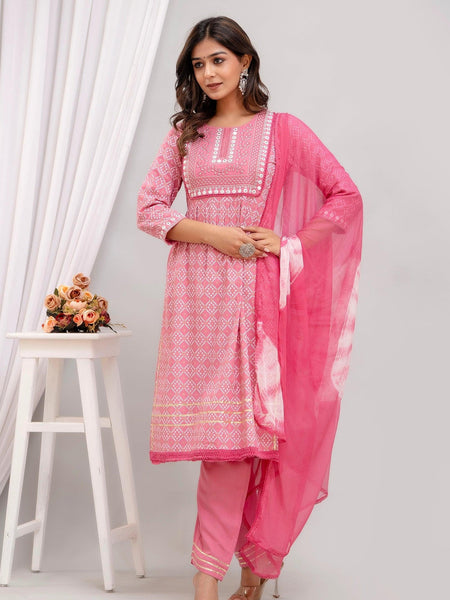 Embroidered Peach Bandhej Women Kurta Pyjama Set With Tie Dye Dupatta
