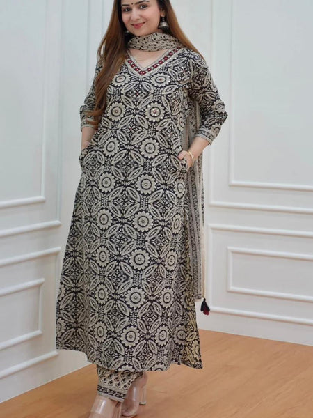 Women’s Printed Kurta Set with Dupatta | Designer Handwork Neck Design