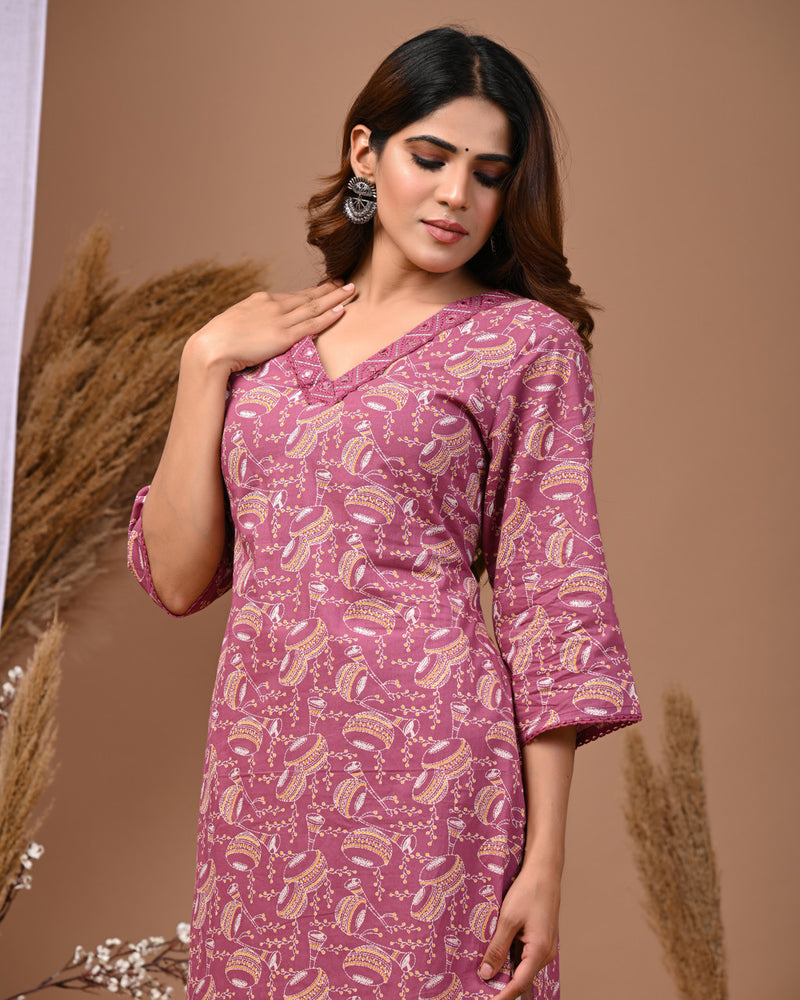 Pink Floral Printed Rayon Straight Kurta with V-Neck & 3/4th Sleeves
